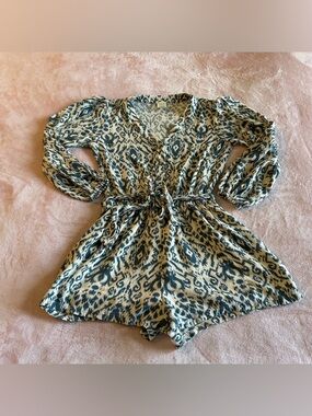Roan + Ryan cream and blue abstract print long sleeve romper with tie size XS